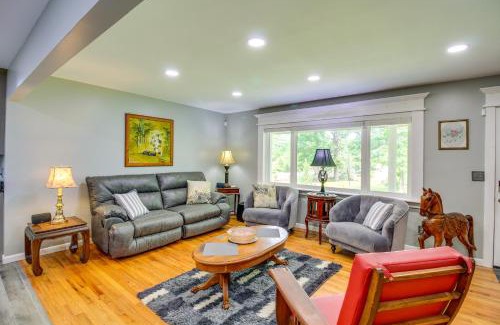 Henagar House | 13 Mi to Guntersville Lake Henagar Gem with Hot Tub