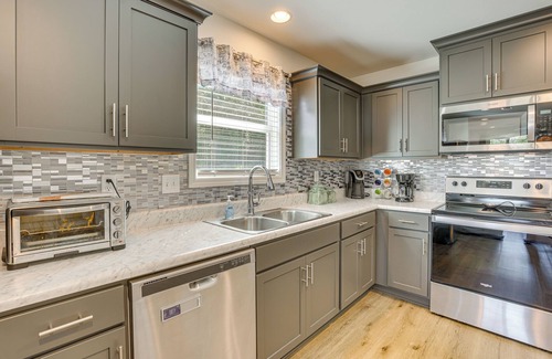 Duncanville House | 13 Mi to Tuscaloosa Riverwalk: Cottondale Home