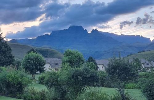 Giant's Castle Game Reserve House | 13 Mount Champagne