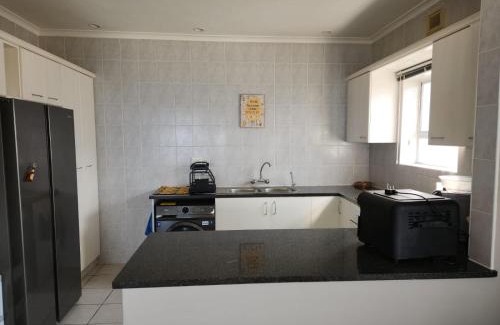 Manaba Beach Apartment | 13 on Collison