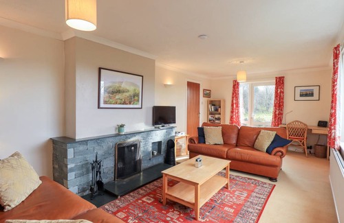 Underbarrow Cottage | 130 m² Cottage ∙ 3 bedrooms ∙ 6 guests