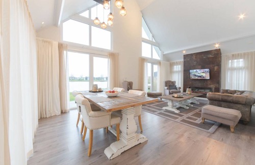 Wemeldinge House | 130 m² House ∙ 2 bedrooms ∙ 6 guests