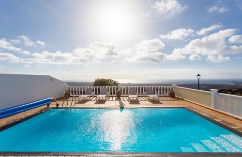 Las Brenas Villa | 130 m² Villa ∙ 3 bedrooms ∙ 6 guests