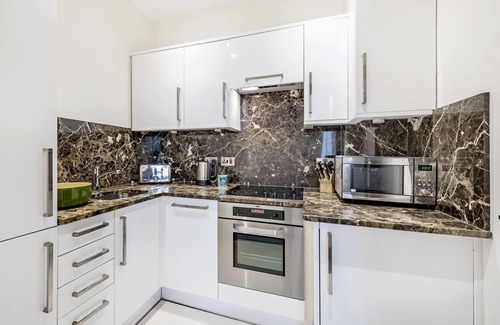 South Kensington Apartment | 130 Queen's Gate Apartments