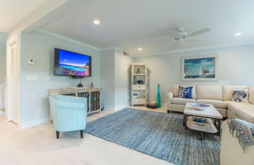 West Beach Village Villa | 1304 Fairway Oaks Villa by Akers Ellis Rentals