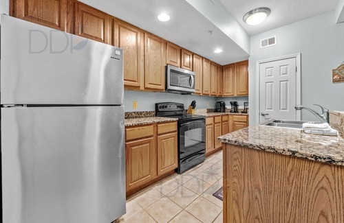 Gulfport Condo | 1304 Legacy T2 Overlooks the Gulf of America! "Seashore from the 13th Floor"