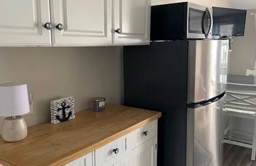 East Sandwich Cottage | 131 North Shore Blvd #7