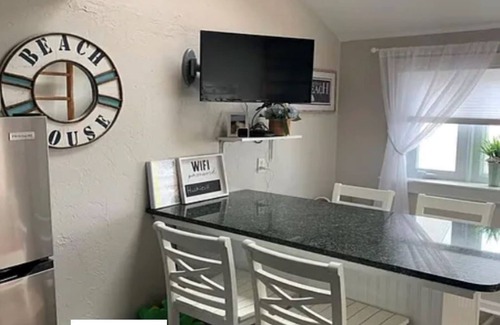 East Sandwich Cottage | 131 North Shore Blvd #7