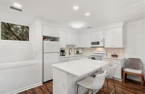 West Beach Village Villa | 1314 Fairway Oaks Villa by Akers Ellis Rentals