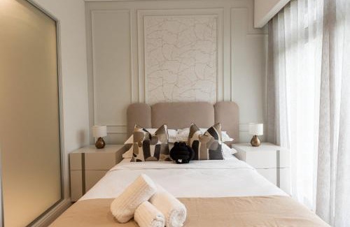 Menlyn Apartment | 132 Menlyn Maine