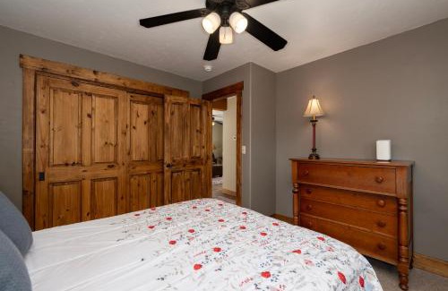 Fraser Ski Chalet | 133 Eisenhower