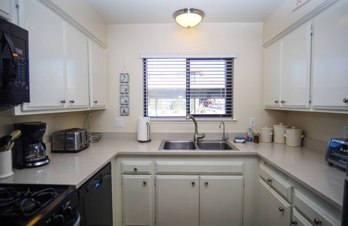 Downtown Condo | 133 Pismo Shores: 3 BR, 2.5 BA Condominium in Pismo Beach, Sleeps 7