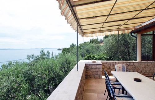 Mali Iz House | 134 m² House ∙ 5 bedrooms ∙ 10 guests
