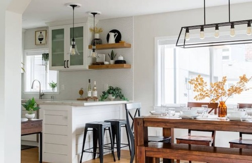 Highland Park House | 134 - Spacious Urban Oasis