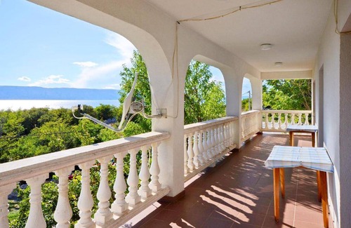 Sibinj Krmpotski Apartment | 135 m² Apartment ∙ 3 bedrooms ∙ 8 guests