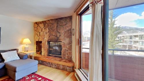 Dillon House | 135 Marina Place