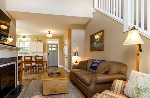 Oroville House | 136 Malarkey Lane (Veranda Dr South)