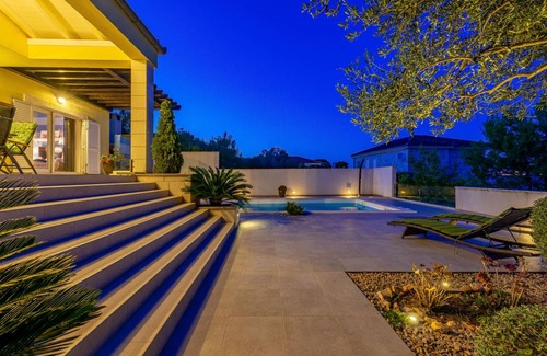 Kukljica Villa | 137 m² Villa ∙ 4 bedrooms ∙ 8 guests