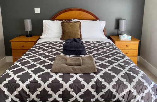Langford Apartment | #138 Longspur Dr. Upper Suite - 3 Bedroom House