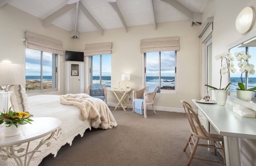 Sandbaai House | 138 Marine Beachfront Guesthouse