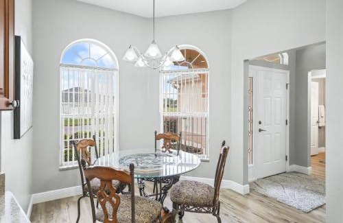 Lady Lake House | 138 Z2B VILLAGE OF VALLE VERDE by REMAX Premier