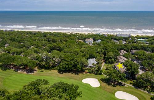 West Beach Village Villa | 1380 Fairway Oaks Villa by Akers Ellis Rentals