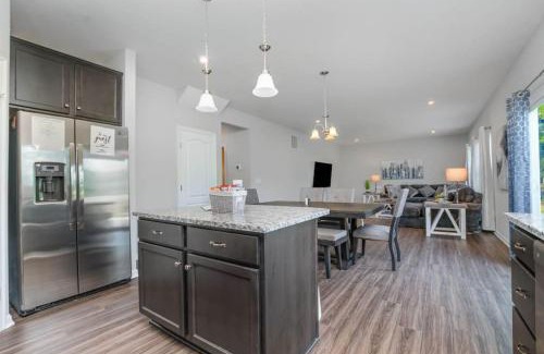 Otterbien Home House | 1392 Soaring Way Brand new construction in well-kept HOA community
