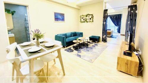 Bandar Tun Razak Apartment | 13A-Aurora Place- Pavilion