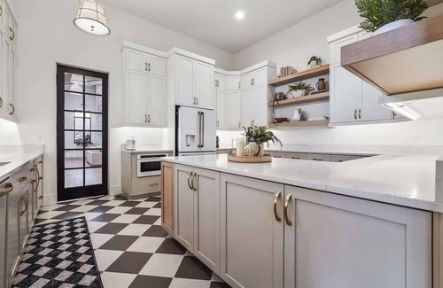 Nampa House | 14,000 SqFt Estate w/Gym Theater Suana Sleeps 40+