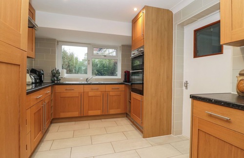 Lydney Cottage | 14 BIRCHWOOD ROAD, family friendly, with open fire in Woolaston