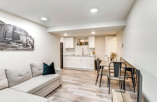 Pelham Apartment | 14 Mi to Central Park: Chic Mt Vernon Retreat