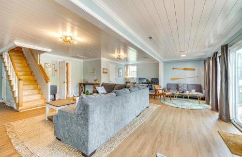 Southmont House | 14 Mi to Childress Vineyards Scenic Fall Retreat