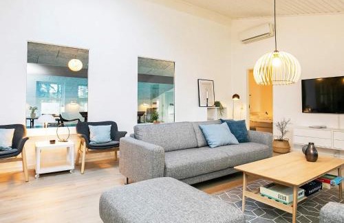 Nordost House | 14 person holiday home in Sæby
