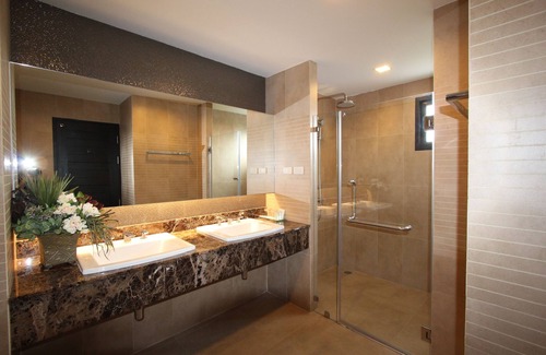 Phra Pradaeng Hotel | 14 Residence