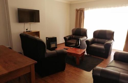 Fichardt Park Apartment | @14 van Blommenstein st