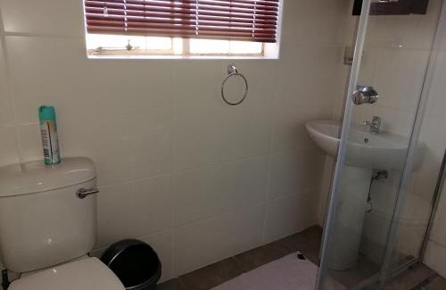 Fichardt Park Apartment | @14 van Blommenstein st