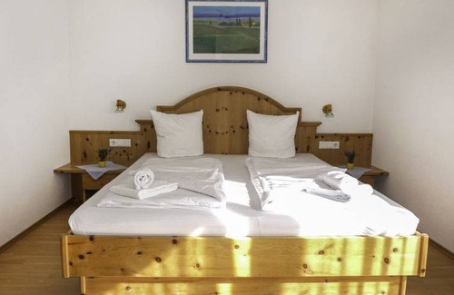 Pettneu am Arlberg Apartment | 140 m² Apartment ∙ 4 bedrooms ∙ 10 guests