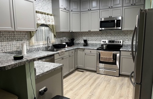 Sutherland House | 1400 Square feet of space, isolate in three acres lot.