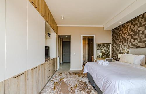 Menlyn Hotel | 1403 Menlyn Maine Trilogy