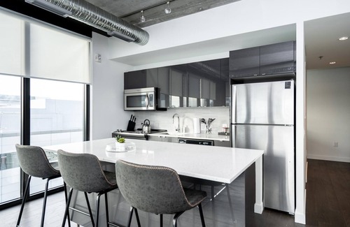 Downtown Winnipeg Condo | (1408)Glasshouse+ Modern 2 Bed2 Bath(311)