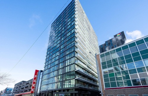 Downtown Winnipeg Condo | (1408)Glasshouse+ Modern 2 Bed2 Bath(311)