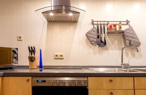 Ettenheim Apartment | 140sqm, box spring beds, a private sauna, 3 flat screen TV, garden, quiet