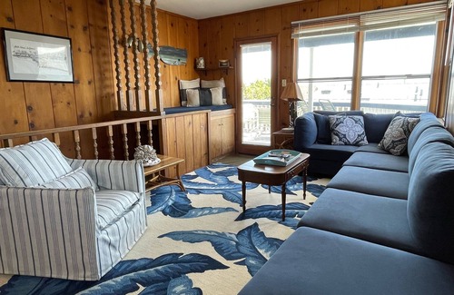 Avila Beach Cottage | 141 A 1st Street 3 Bedroom Home by RedAwning
