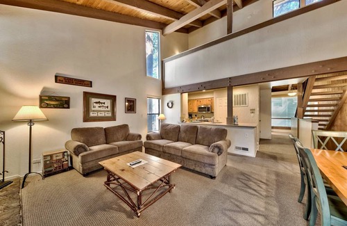 South Lake Tahoe House | 141 m² House ∙ 2 bedrooms ∙ 6 guests
