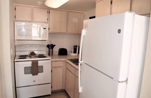 New Papago Parkway Apartment | 142 Fully Furnished 1BR Suite-Pet Friendly!