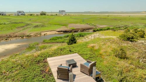 North Eastham House | 14463 - Waterfront Ocean View Deck Kayak WasherDryer and Central AC