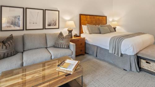 Stowe Area Resort | 145 Lodge At Spruce Peak Ski In Ski In Ski Out King Studio By Stowe Mountain Rentals