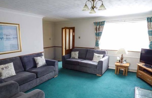 Hixon Cottage | 145 m² Cottage ∙ 4 bedrooms ∙ 7 guests