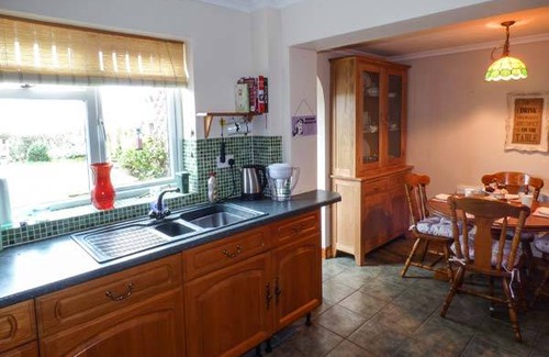 Hixon Cottage | 145 m² Cottage ∙ 4 bedrooms ∙ 7 guests