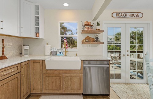 Fort Myers Beach House | 149 Beach Escape: Pool, Cozy Living, Close to the Gulf